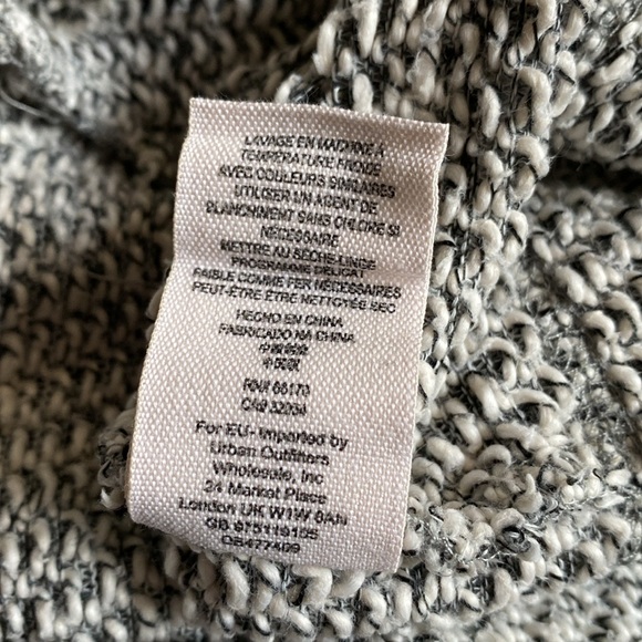 Free People Hoodie Sweater Zip Front Raw Seams Oversized Pleats Hood - Picture 8 of 9